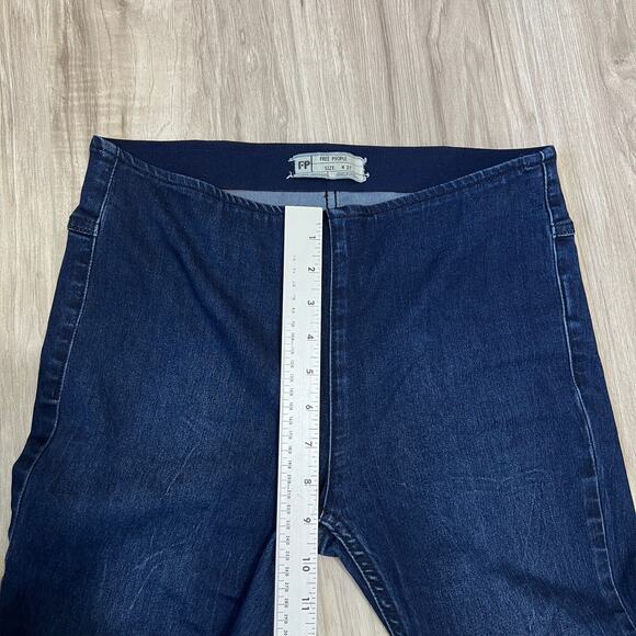 Free People Penny Pull-On Flare Blue Jeans Size W27 - Picture 5 of 9